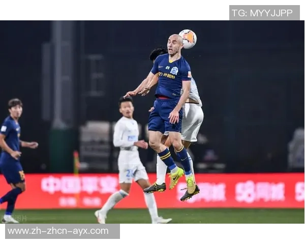 广州恒大迎战伊蒂哈德巅峰对决引发球迷热议与期待 广州恒大迎战伊蒂哈德巅峰对决引发球迷热议与期待